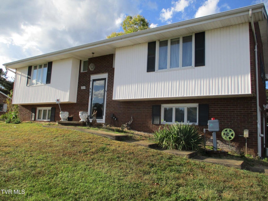 Photo #3: 507 Spruce Street