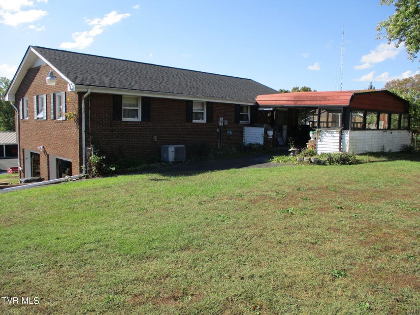 Photo #11: 507 Spruce Street