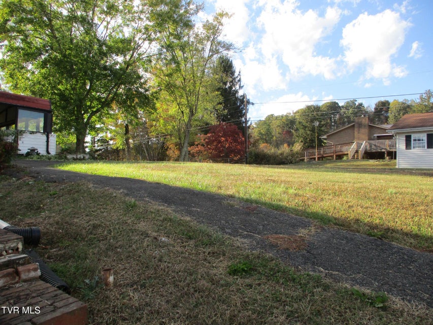 Photo #14: 507 Spruce Street