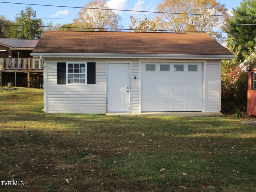 Photo #21: 507 Spruce Street