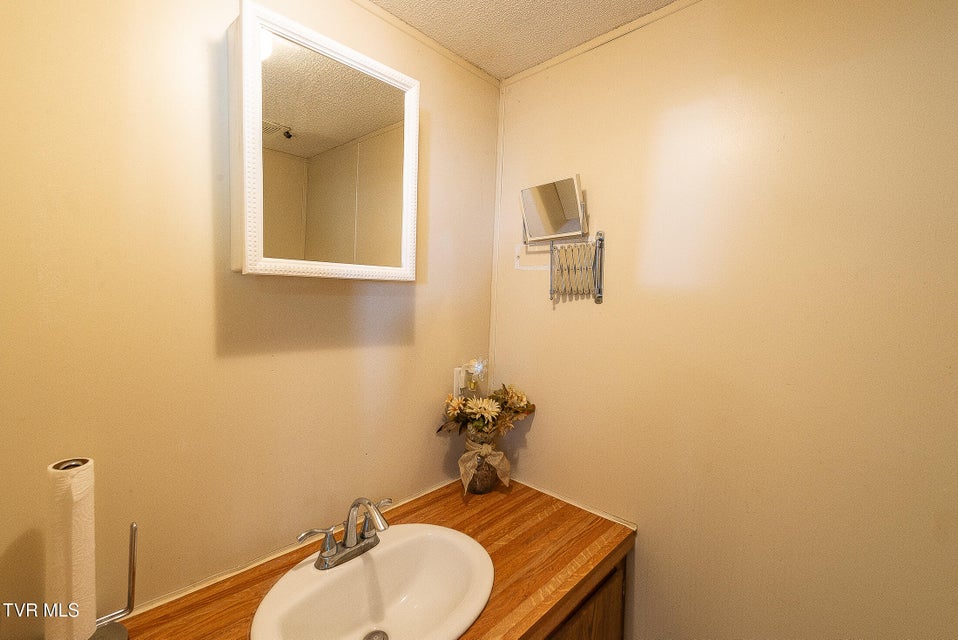 Photo #14: 563 U S Highway 23 