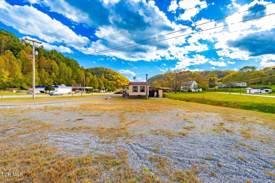 Photo #31: 563 U S Highway 23 