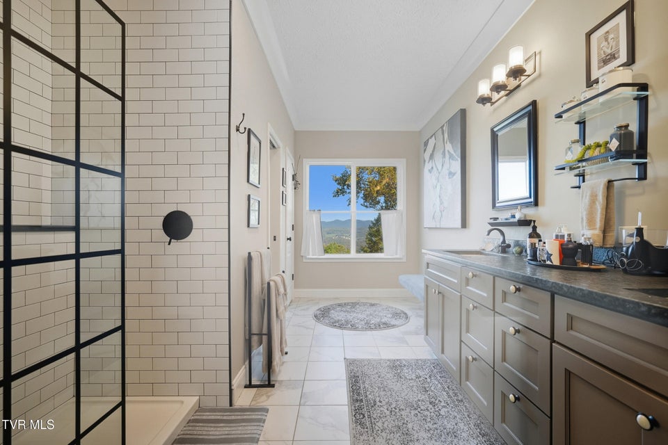 Photo #32: 4886 Eagle Pointe Drive