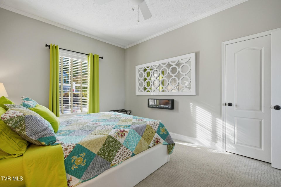 Photo #40: 4886 Eagle Pointe Drive