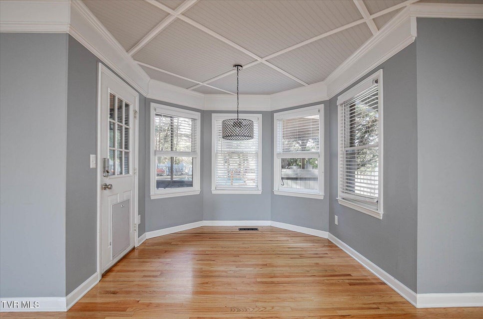 Photo #17: 1000 Rotherwood Drive