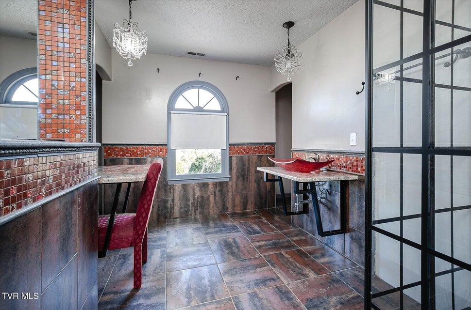 Photo #30: 1000 Rotherwood Drive