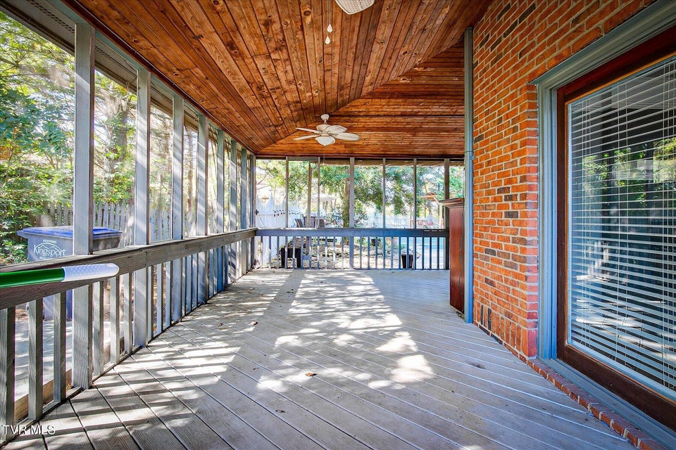 Photo #36: 1000 Rotherwood Drive