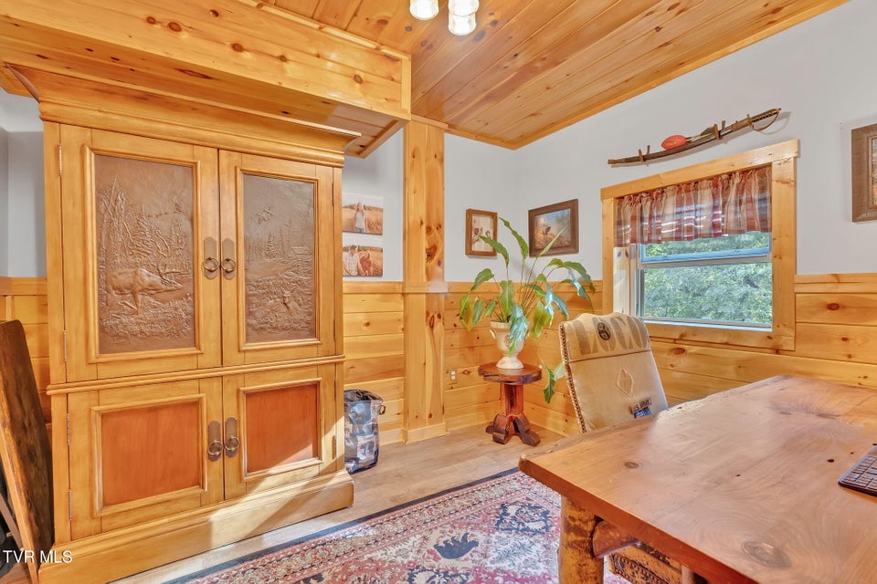 Photo #29: 239 Old Lacy Hollow Road Road