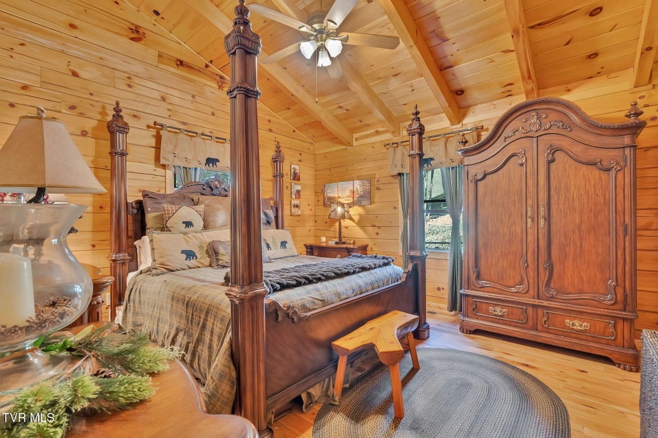 Photo #17: 239 Old Lacy Hollow Road Road