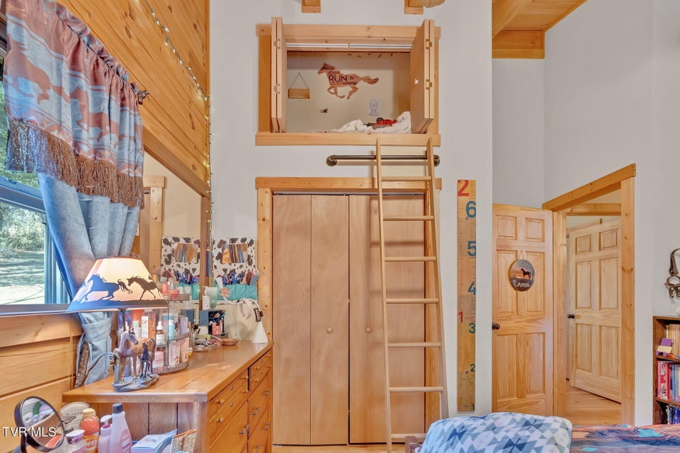 Photo #20: 239 Old Lacy Hollow Road Road