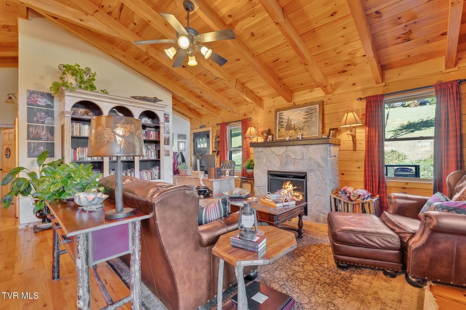 Photo #9: 239 Old Lacy Hollow Road Road