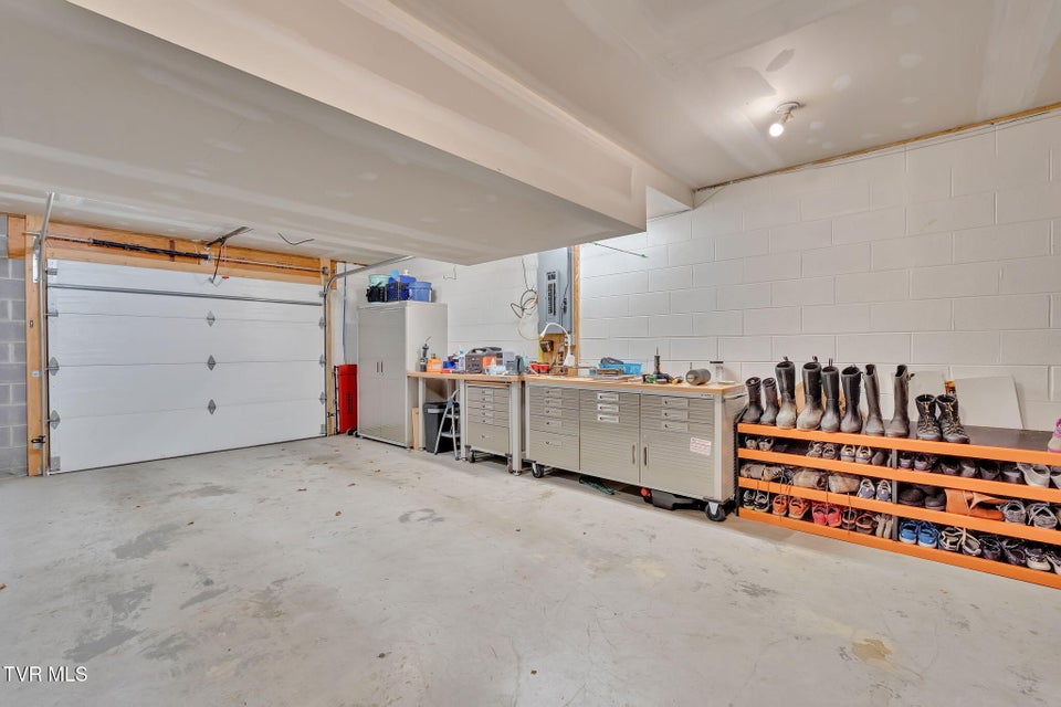 Photo #31: 239 Old Lacy Hollow Road Road