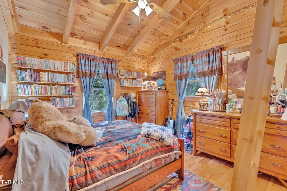 Photo #22: 239 Old Lacy Hollow Road Road