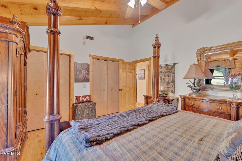 Photo #18: 239 Old Lacy Hollow Road Road