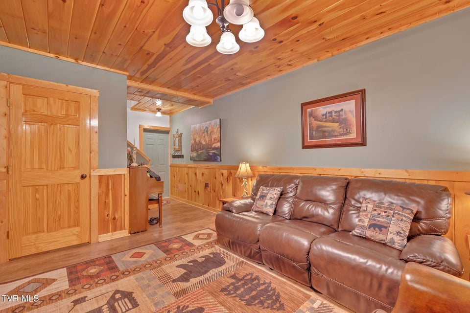 Photo #24: 239 Old Lacy Hollow Road Road