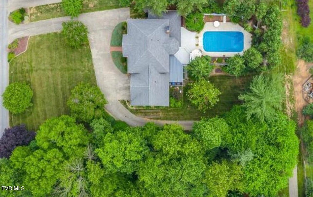 Photo #54: 1000 Rotherwood Drive