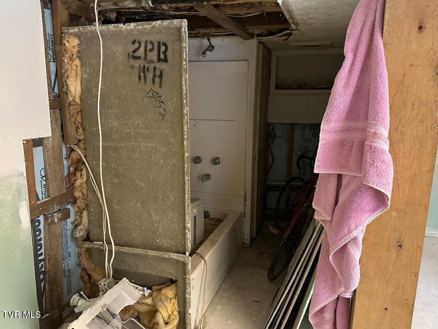 Photo #13: 1604 Dixon Street Street