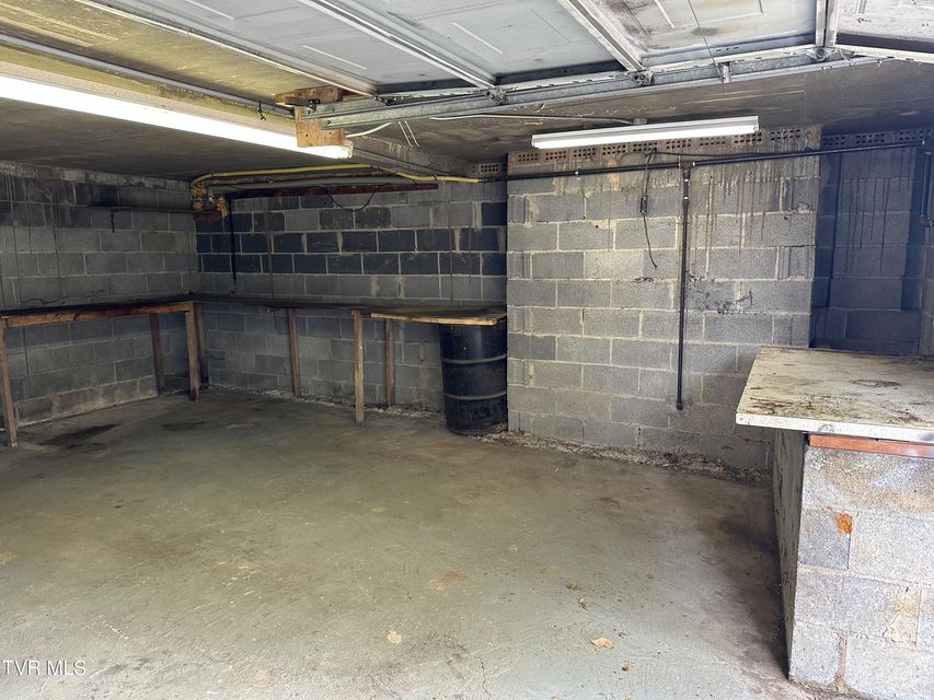 Photo #84: 412 Lakeside Drive