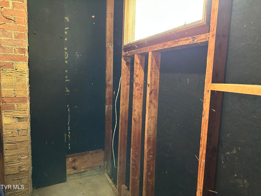 Photo #79: 412 Lakeside Drive