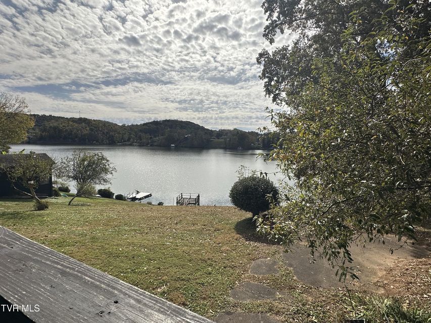 Photo #98: 412 Lakeside Drive