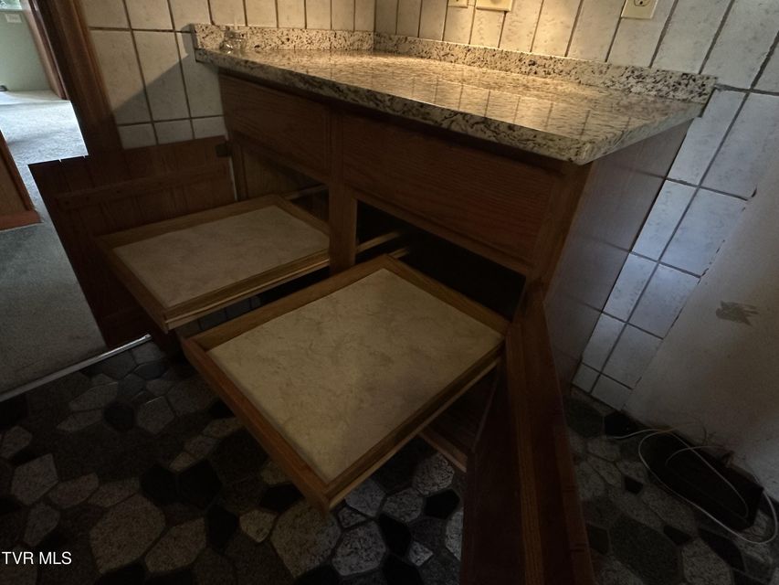 Photo #23: 412 Lakeside Drive