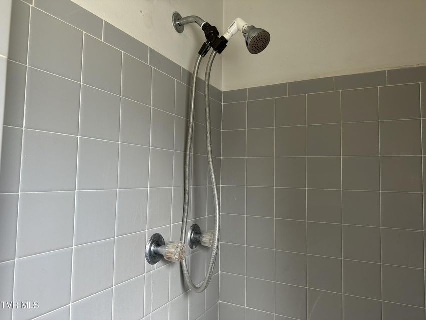 Photo #30: 412 Lakeside Drive