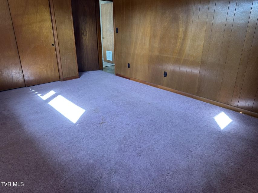 Photo #11: 412 Lakeside Drive