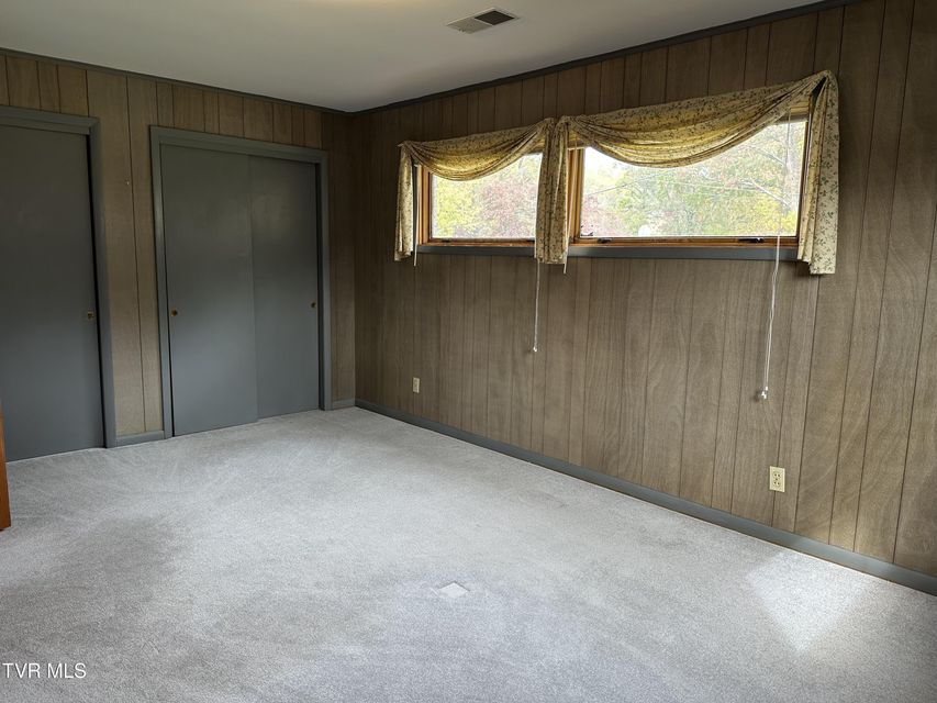 Photo #8: 412 Lakeside Drive