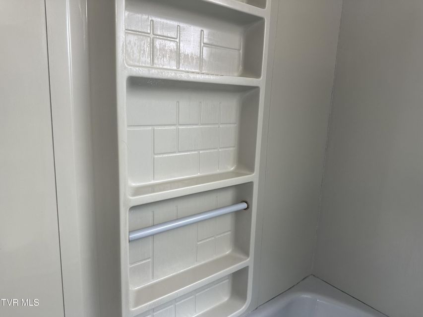 Photo #31: 412 Lakeside Drive