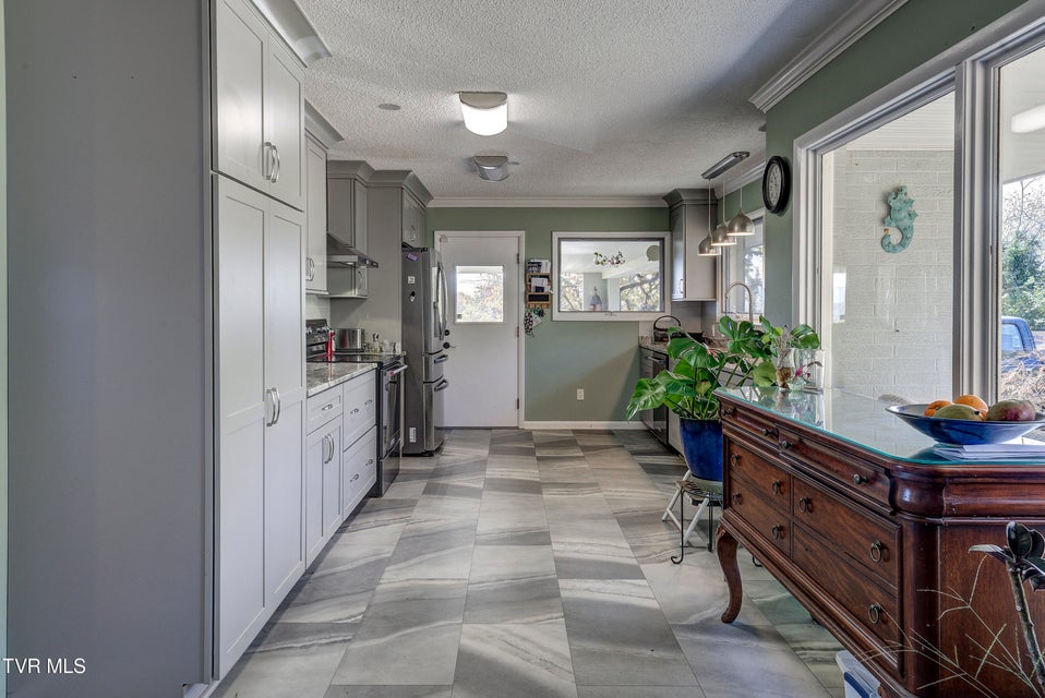 Photo #5: 103 Skyline Drive