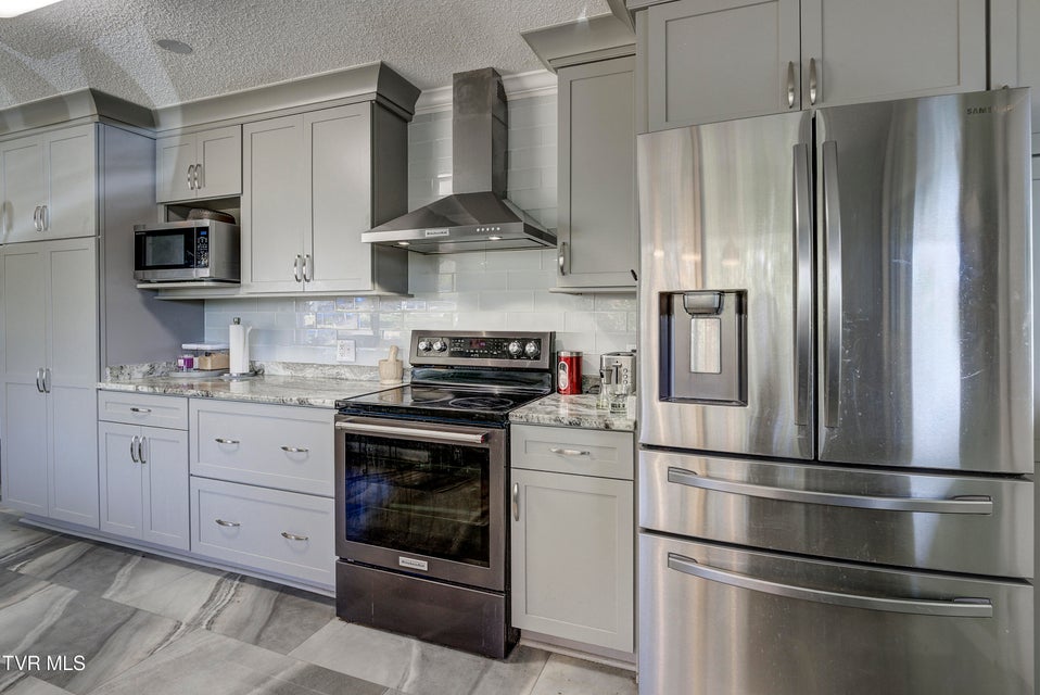 Photo #9: 103 Skyline Drive