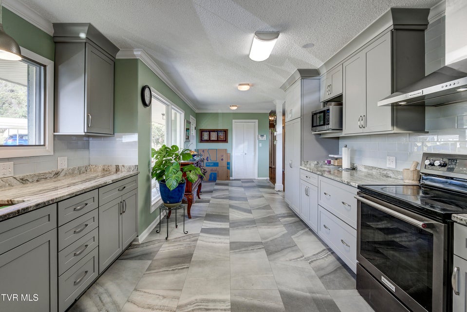 Photo #10: 103 Skyline Drive