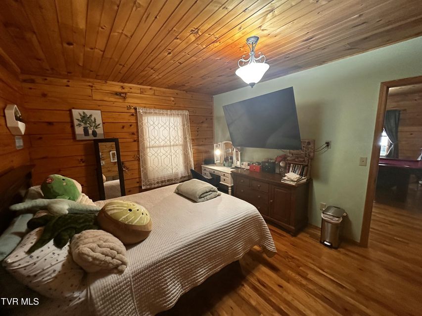 Photo #72: 1505 Williams Hollow Road