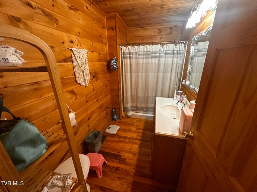 Photo #73: 1505 Williams Hollow Road