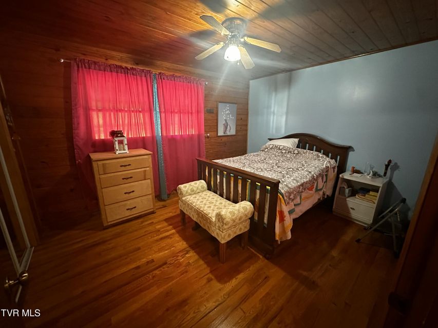 Photo #77: 1505 Williams Hollow Road