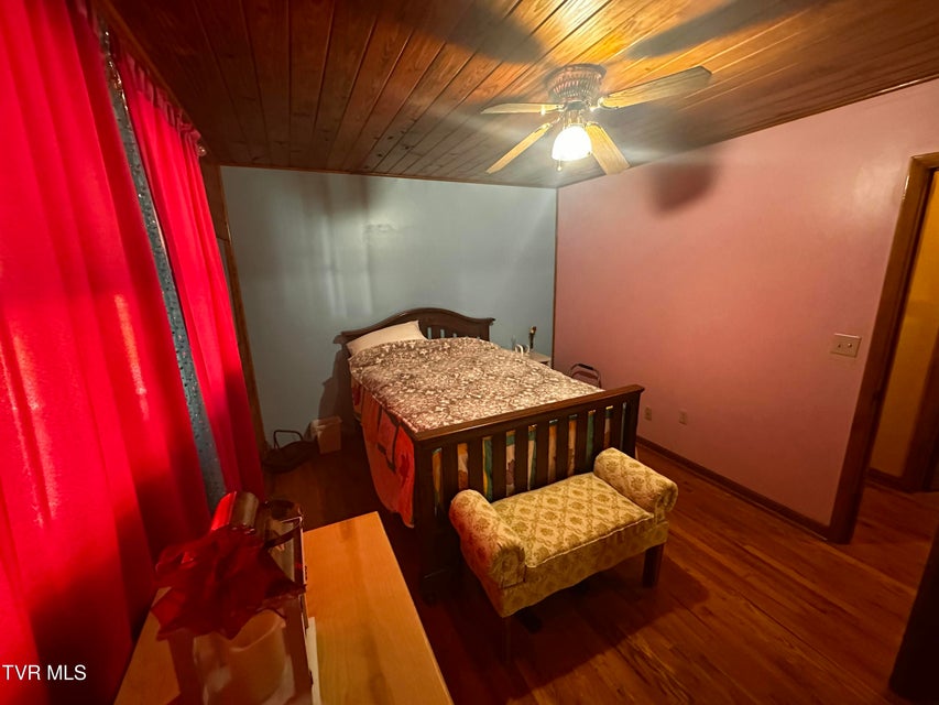 Photo #78: 1505 Williams Hollow Road