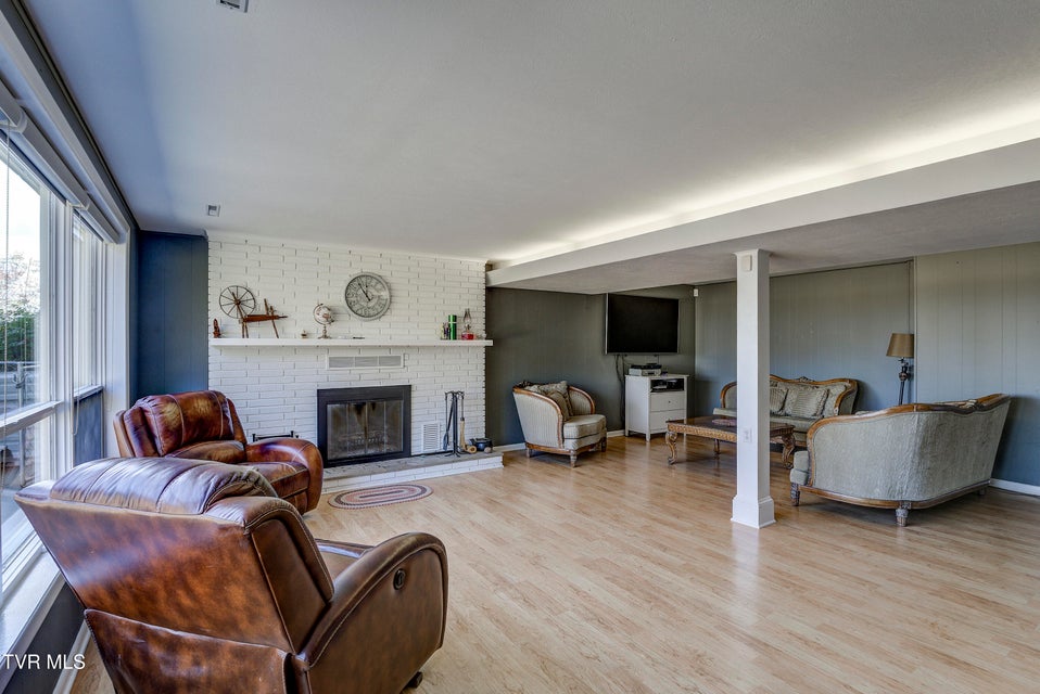 Photo #33: 103 Skyline Drive