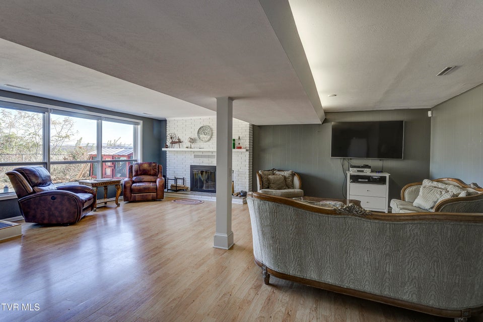 Photo #34: 103 Skyline Drive