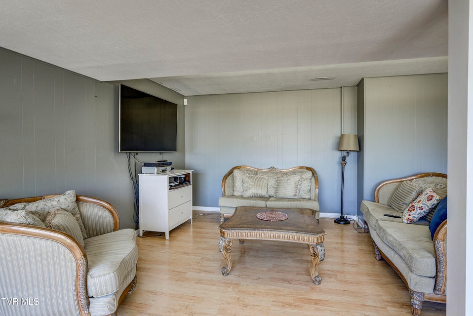 Photo #36: 103 Skyline Drive