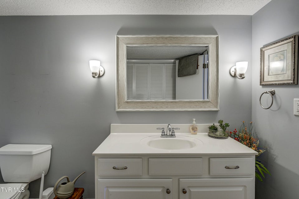 Photo #40: 103 Skyline Drive