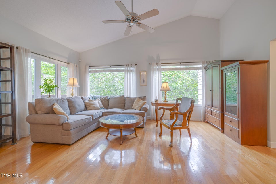 Photo #13: 9 Green Valley Court