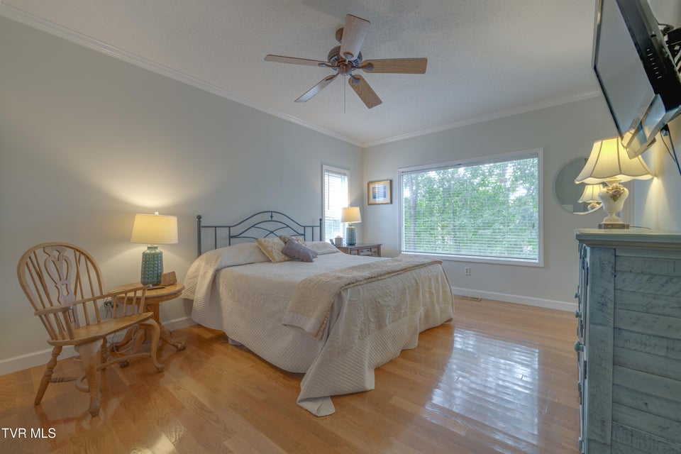 Photo #24: 9 Green Valley Court