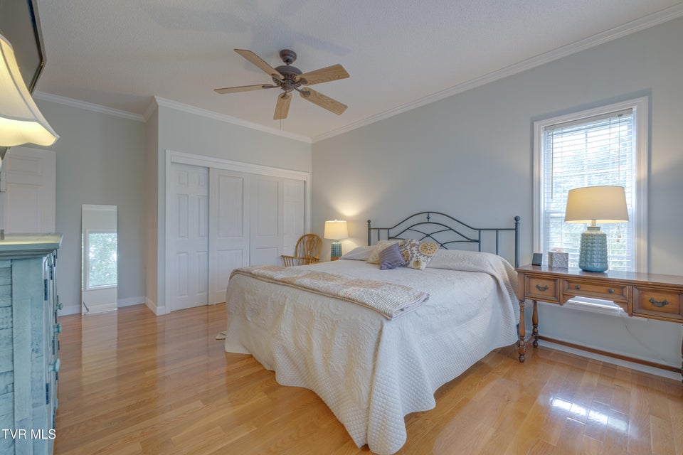 Photo #26: 9 Green Valley Court