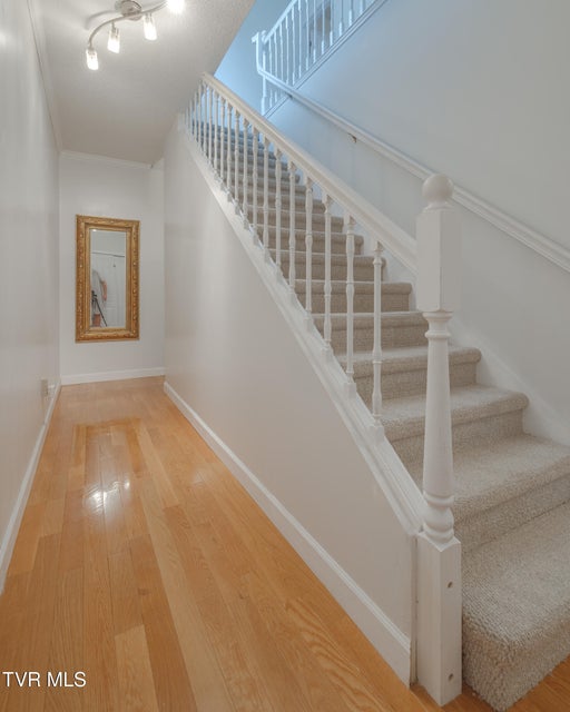 Photo #30: 9 Green Valley Court