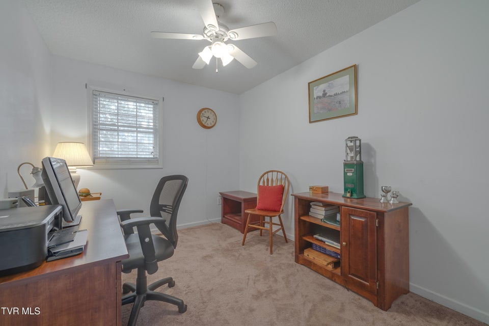 Photo #31: 9 Green Valley Court