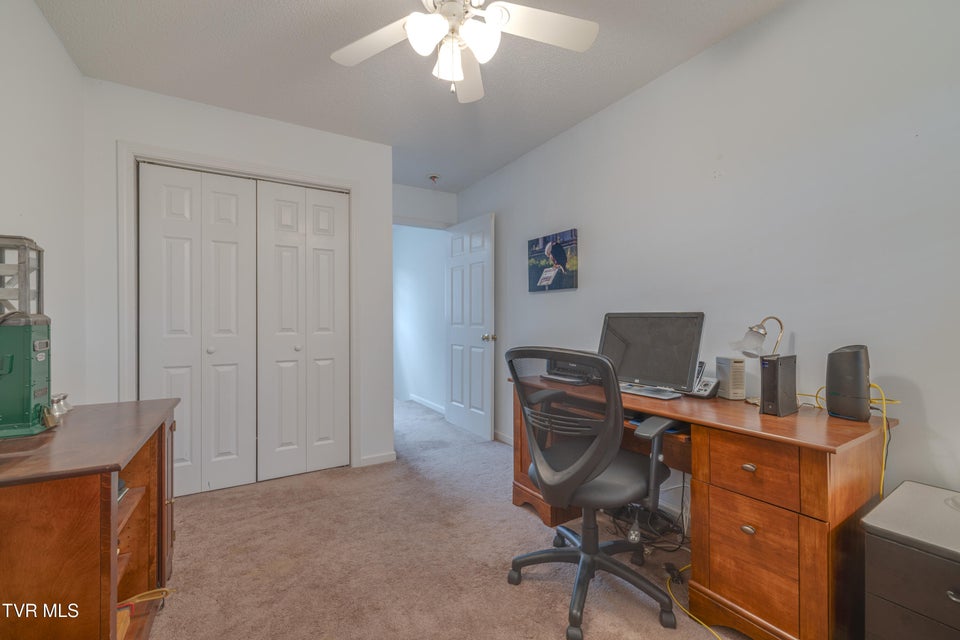 Photo #32: 9 Green Valley Court