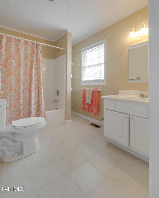 Photo #36: 9 Green Valley Court