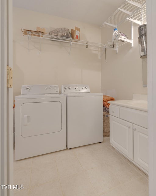 Photo #39: 9 Green Valley Court