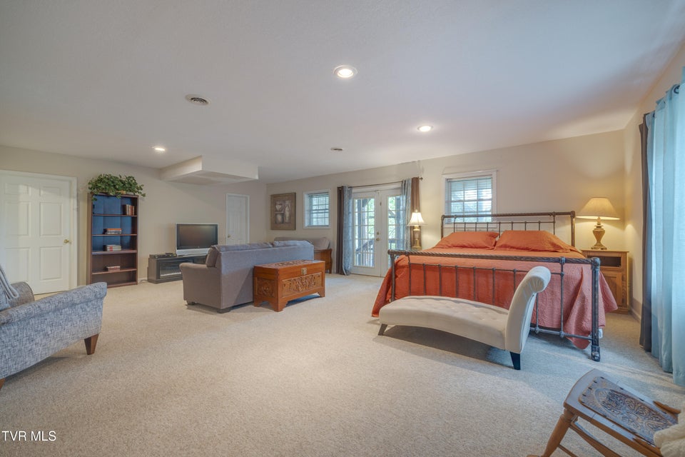 Photo #45: 9 Green Valley Court