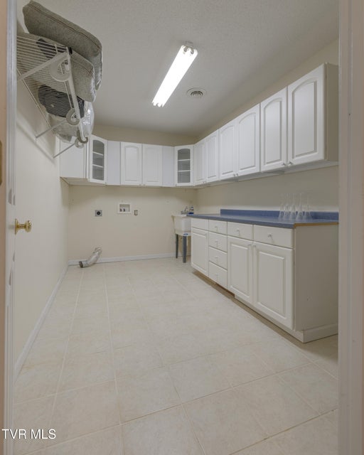 Photo #48: 9 Green Valley Court